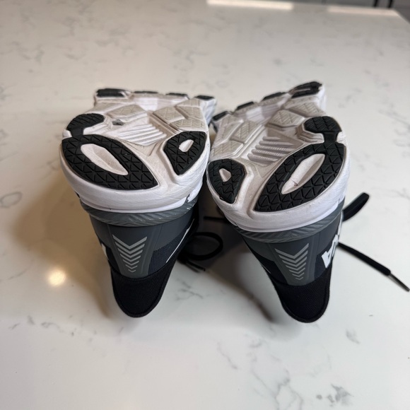 Hoka Women's Clifton 7 Black Running Walking Shoes Size 8.5 - Picture 10 of 14